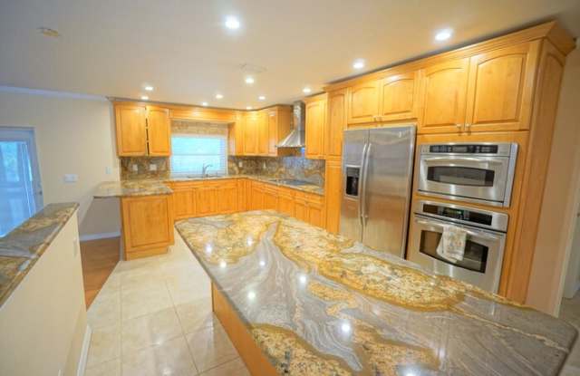 15903 Dover Cliffe Drive Gallery 4