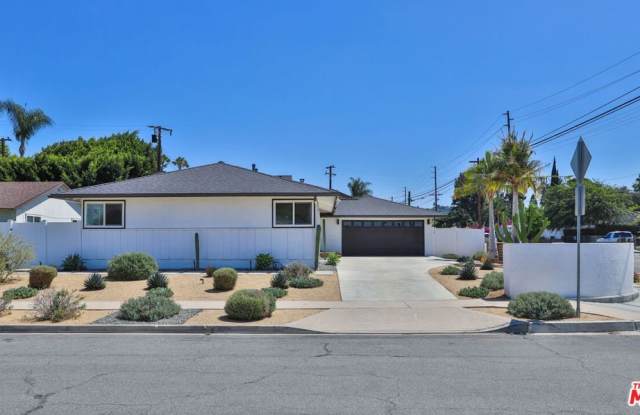 12831 Red Hill Avenue Gallery 2