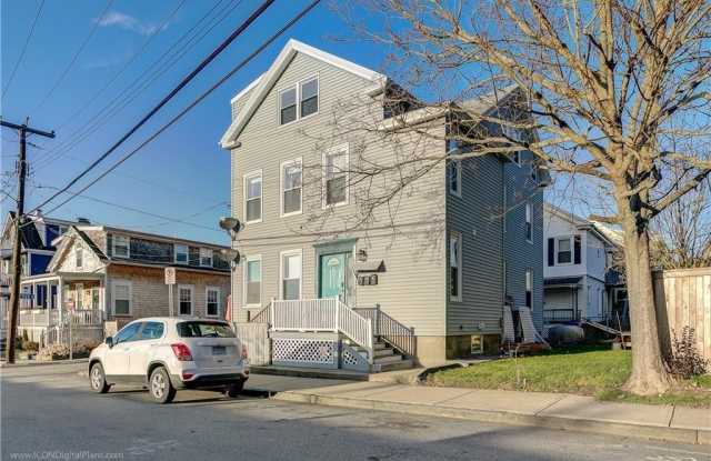 12 Cranston Avenue unit: 1 photos photos