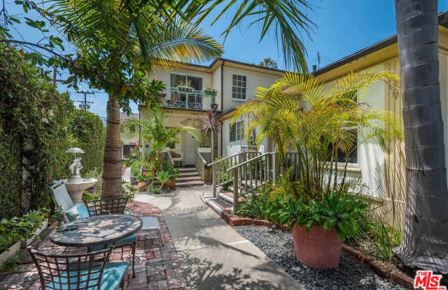 8952 Burton Way Gallery 2
