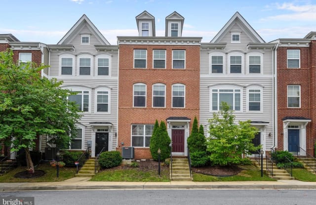 613 AVA CIR NE - 613 Ava Circle Northeast, Washington, DC 20017