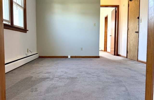 10 Fairview Avenue Gallery 3