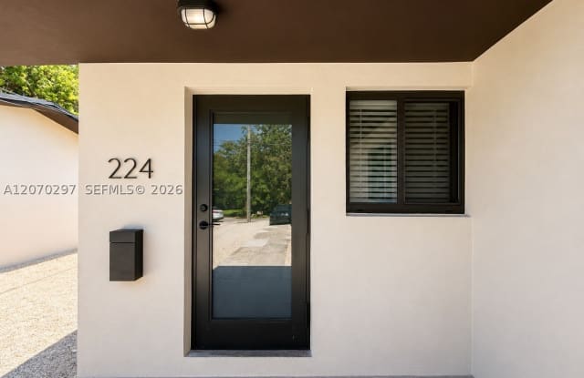 224 Hispanola Rd Gallery 2