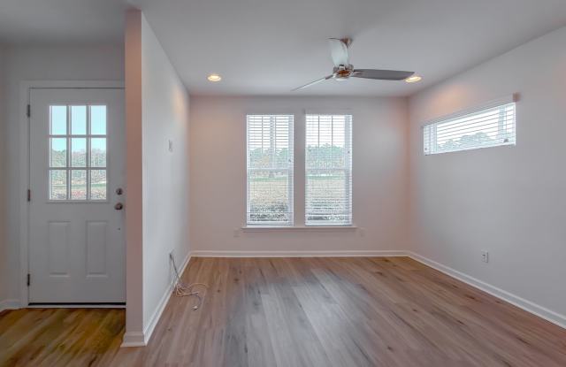Canopy! Modern NE 3/2.5 w/ Stainless Steel Appliances, Granite Counters, & Resort Style Amenities! $2075/month Avail Now! Gallery 4