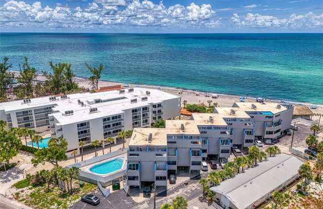 2400 N BEACH ROAD photos photos