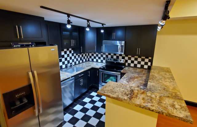 618 Hepburn St photos photos