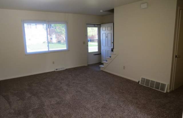 1145 McCarley Drive East Gallery 3