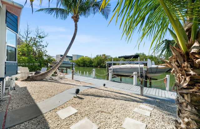648 E Palm dr photos photos
