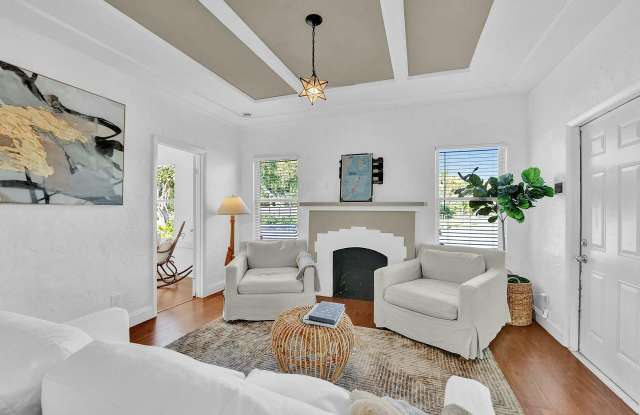 3910 Greenwood Avenue - 3910 Greenwood Avenue, West Palm Beach, FL 33407
