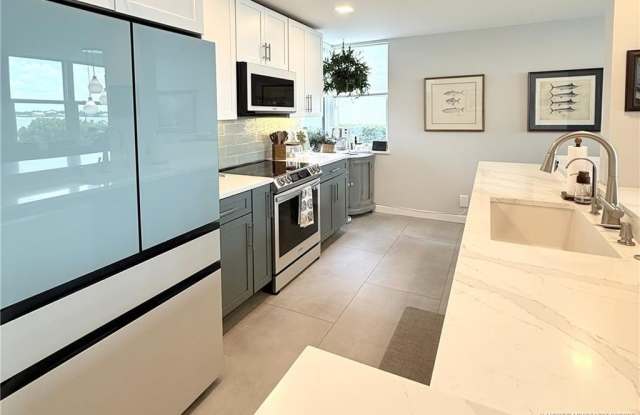 1950 SW Palm City Road Gallery 4