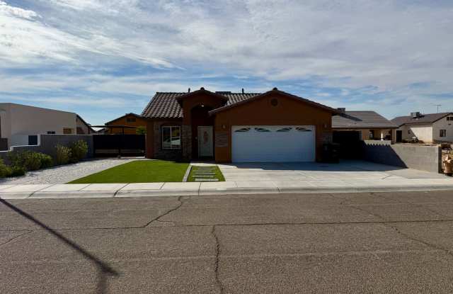 4 Bedroom Home in San Luis AZ. with Fenced Lot and Landcaping photos photos 4 Bedroom Home in San Luis AZ. with Fenced Lot and Landcaping photos photos