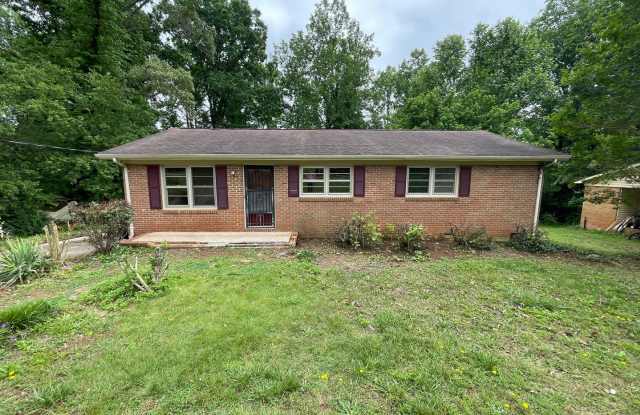 3 bedroom 1 bath brick ranch house. Freshly Painted- New Flooring photos photos