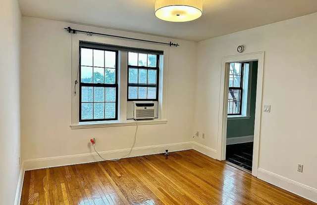6836 Burns St Gallery 2