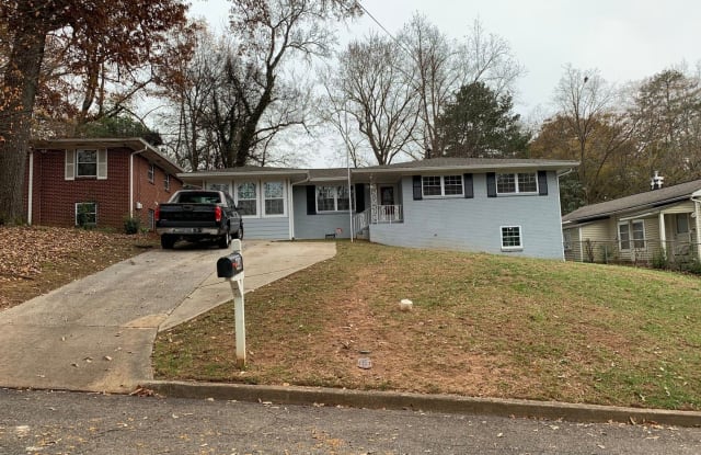 448 Grady Pl - 448 Grady Place, Hapeville, GA 30354