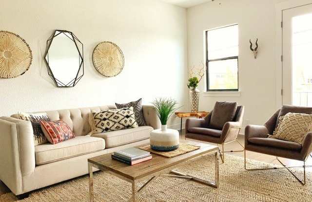 130 N SWISS Gallery 4
