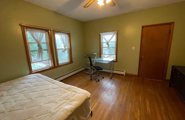 38 Craigie Street - 38 Craigie Street, Somerville, MA 02143