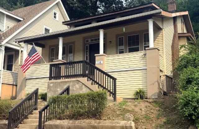 718 Gephart Drive Gallery 1