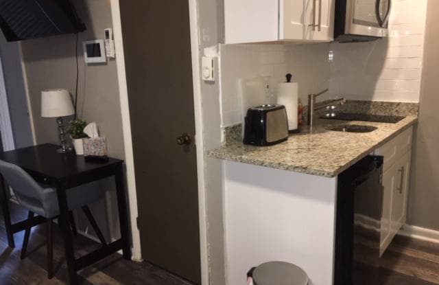 302 S 12TH STREET - 302 North 12th Street, Philadelphia, PA 19107