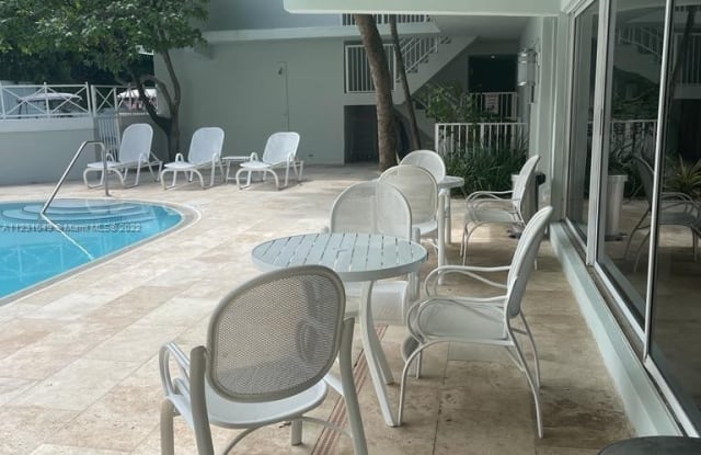 300 Sunrise Dr - 300 Sunrise Drive, Key Biscayne, FL 33149