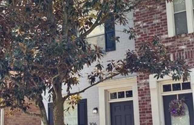 306 W ROBERT E LEE Boulevard photos photos