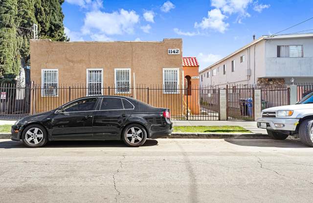 Newly Remodeled 1 Bedroom / 1 Bath in the Heart of Hollywood photos photos