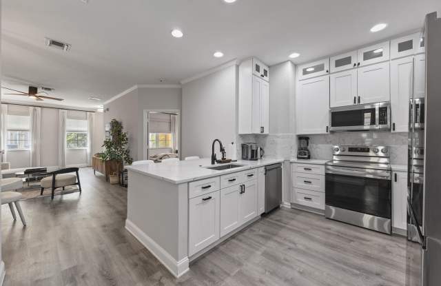 121 Seagrape Drive Gallery 4