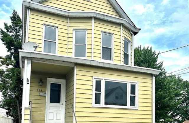 224 Pierre Avenue Gallery 1