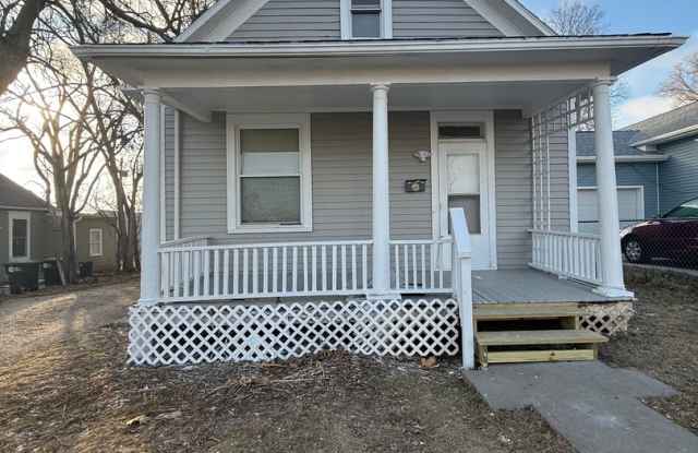 Newly Remodeled Three Bedroom! photos photos