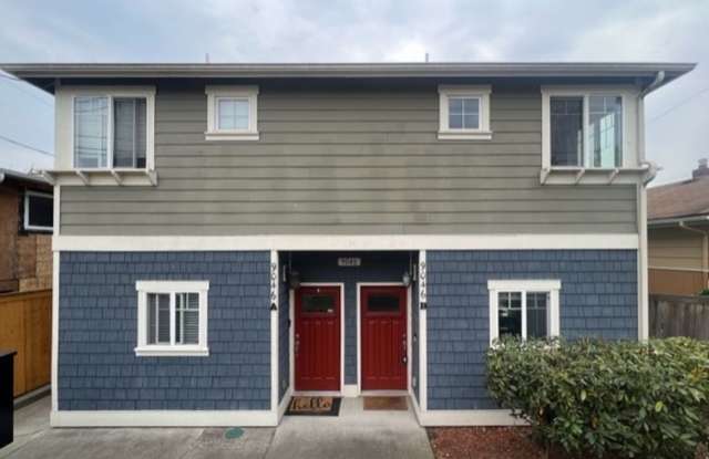 West Seattle Townhouse - 9046 17th Avenue Southwest, Seattle, WA 98106