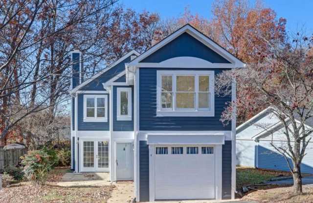 Cute 2-story home 2 bedroom 2 1/2 bath with a 1 car garage off Pisgah Church road NW Greensboro photos photos