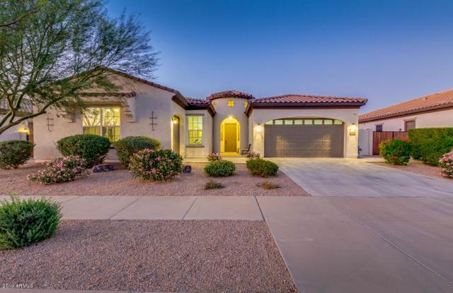 22482 E PECAN Lane Gallery 2