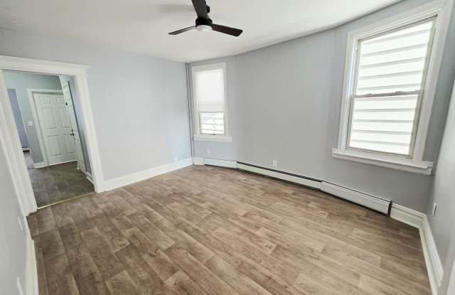 130 GRANT AVE photos photos