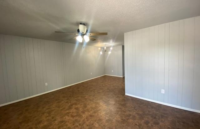 713 S Illinois Ave photos photos