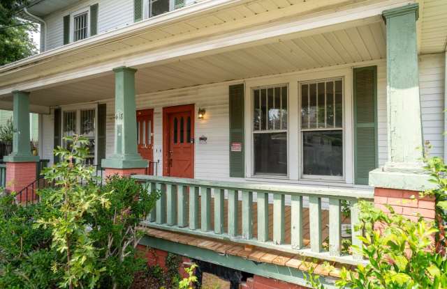 Move In ready Three Bedroom Home! Gallery 3