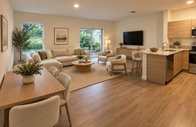 1209 Southstation Place Gallery 1