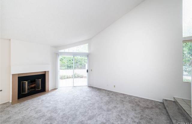 293 Stanford Court Gallery 3