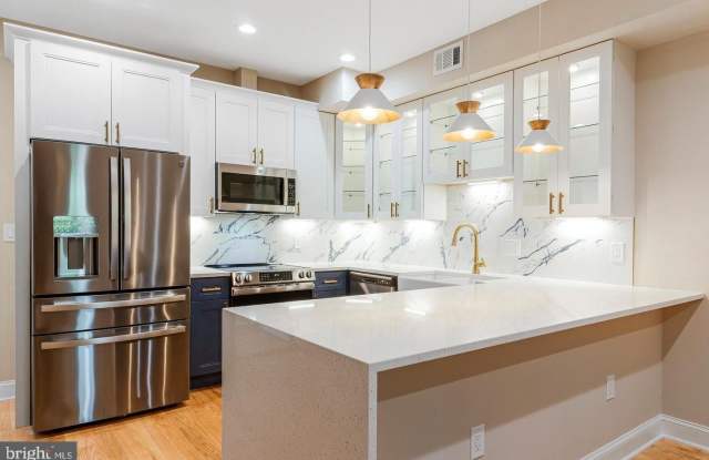 1609 17TH ST SE #202 photos photos