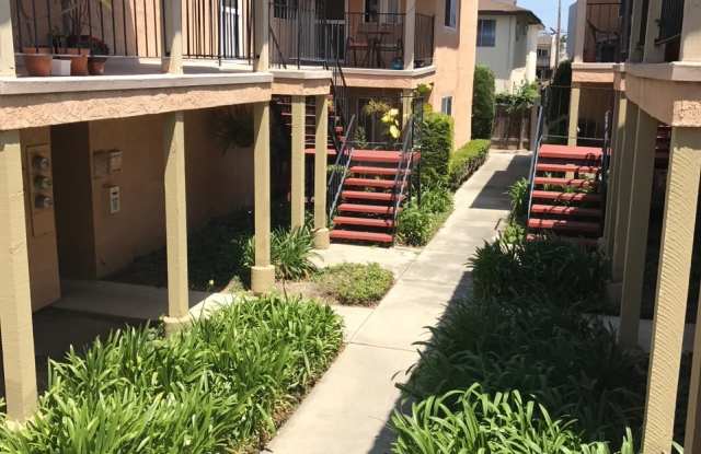 16872 Lynn Lane Gallery 1