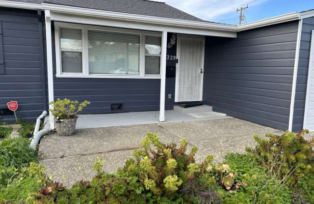 Well Maintained 3 Bedroom, 2 Bath Home photos photos