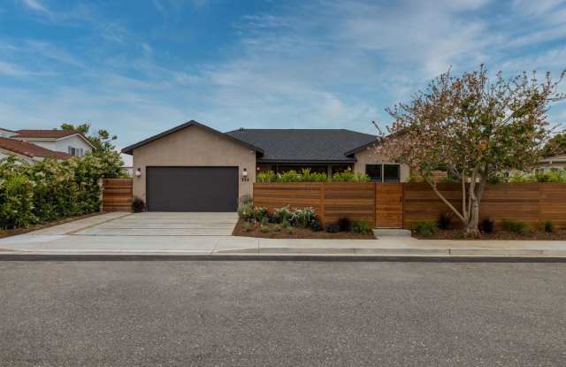 Eastside Gem - Fully Remodeled Modern Contemporary on Coveted Horseshoe Street photos photos Eastside Gem - Fully Remodeled Modern Contemporary on Coveted Horseshoe Street photos photos