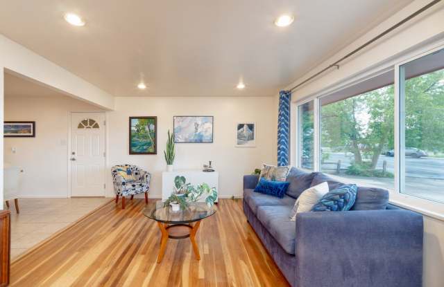 Mid-Century Charm Meets Modern Comfort | 4BR Aurora Home with Finished Basement Gallery 4