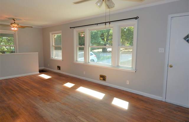874 Pinevalley Dr Gallery 3
