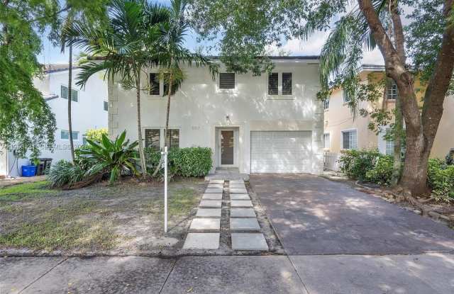 5517 Sardinia St photos photos