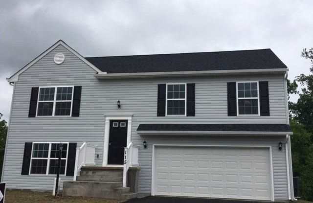 3 Bed 3 Bath Single Family Home In Mount Wolf photos photos