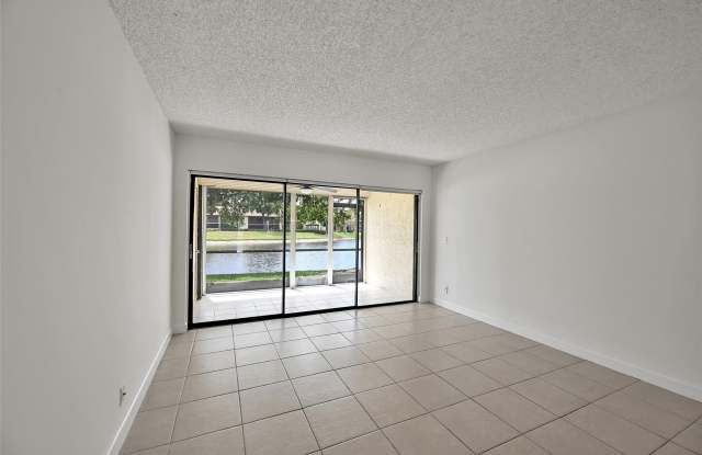 2297 SW 15th Street Gallery 4