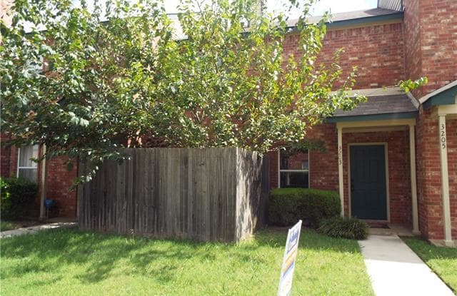 3203 Roundtree Lane - 3203 Roundtree, Garland, TX 75044