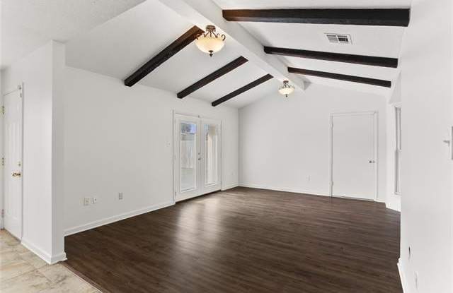 103 FLOWERWOOD Court Gallery 3