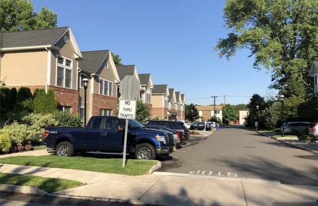 12 Hemlock Lane Gallery 2