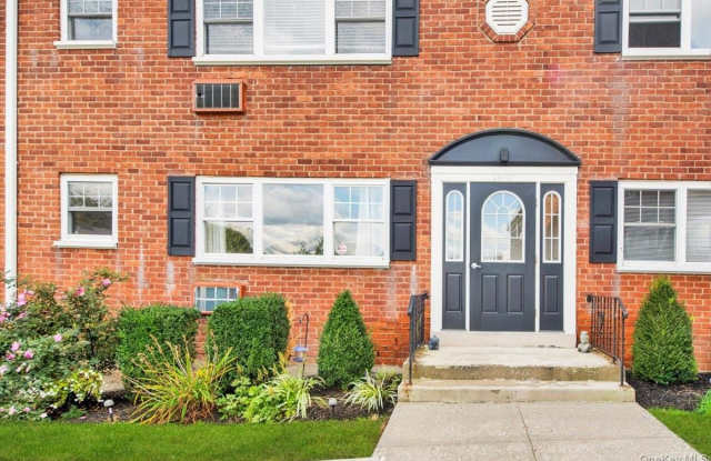 1879 Crompond Road - 1879 Crompond Road, Peekskill, NY 10566