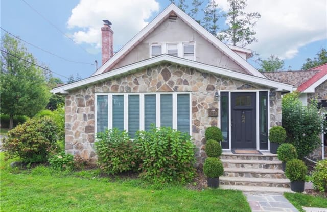 54 Orchard Street - 54 Orchard Street, Eastchester, NY 10709